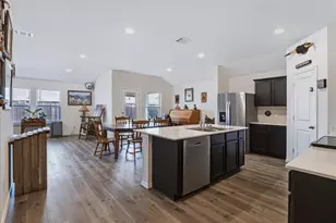740 Amelia Ct, Pilot Point, TX 76258 - Photo 10