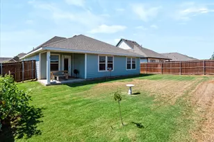 740 Amelia Ct, Pilot Point, TX 76258 - Photo 26