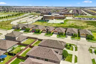 849 Finchley Dr, Fort Worth, TX 76247 - Photo 38
