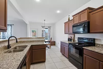 16 Kramer Court, Sanger, TX 76266 - Photo 2