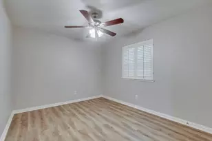 12329 Cedar Bend Dr, Dallas, TX 75244 - Photo 18