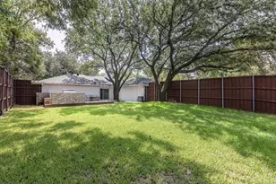 12329 Cedar Bend Dr, Dallas, TX 75244 - Photo 4