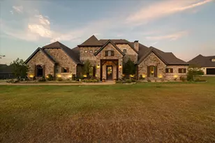 10613 Kyle Cir, Burleson, TX 76028 - Photo 1