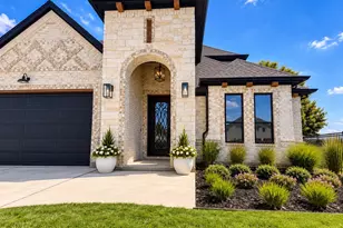1101 Aviara Ct, Granbury, TX 76048 - Photo 2