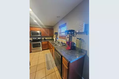 824 Green Heath Avenue, Fort Worth, TX 76120 - Photo 8