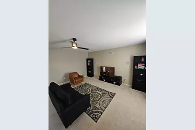 824 Green Heath Avenue, Fort Worth, TX 76120 - Photo 10