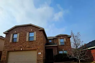 824 Green Heath Ave, Fort Worth, TX 76120 - Photo 1