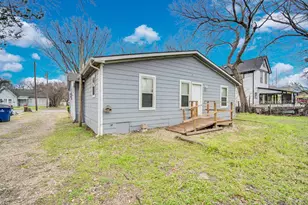 205 W Latimer St, Ennis, TX 75119 - Photo 24