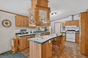 460 Valley View Dr, Azle, TX 76020 - Photo 8