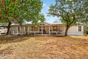 460 Valley View Dr, Azle, TX 76020 - Photo 1