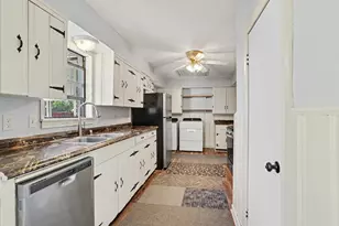 10609 Seagoville Rd, Dallas, TX 75217 - Photo 6