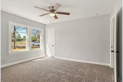 10609 Seagoville Road, Dallas, TX 75217 - Photo 8