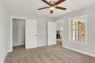 10609 Seagoville Rd, Dallas, TX 75217 - Photo 18