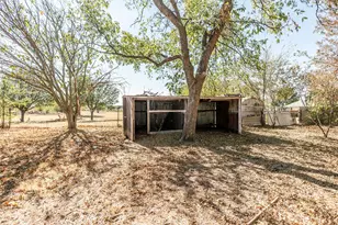 106 Northcott St, Nocona, TX 76255 - Photo 22