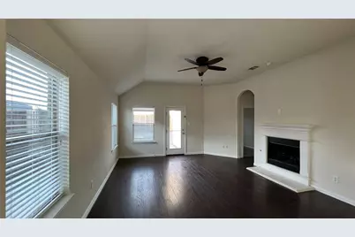 5028 Diamond Peak Court, McKinney, TX 75071 - Photo 4