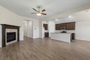 6248 Thunderwing Dr, Fort Worth, TX 76179 - Photo 4