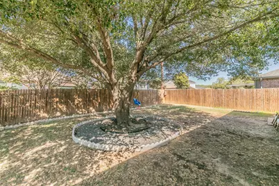 5009 Bedfordshire Drive, Fort Worth, TX 76135 - Photo 32