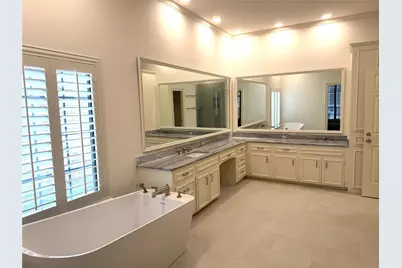 2 Grovenor Court, Dallas, TX 75225 - Photo 12