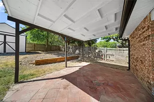 726 Holliday Ln, Duncanville, TX 75116 - Photo 32