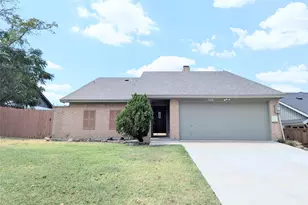 2727 Colonial Dr, Carrollton, TX 75007 - Photo 1