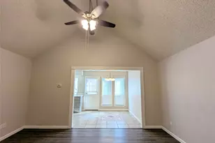 2727 Colonial Dr, Carrollton, TX 75007 - Photo 8