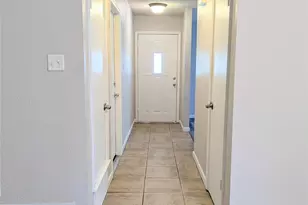 2727 Colonial Dr, Carrollton, TX 75007 - Photo 4