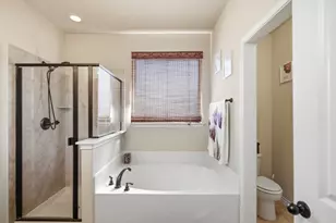 3112 White Horse Ct, Granbury, TX 76049 - Photo 20