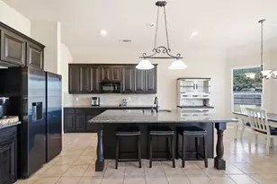 3112 White Horse Ct, Granbury, TX 76049 - Photo 10