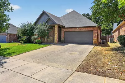 632 Atascosa Avenue, Fort Worth, TX 76120 - Photo 1