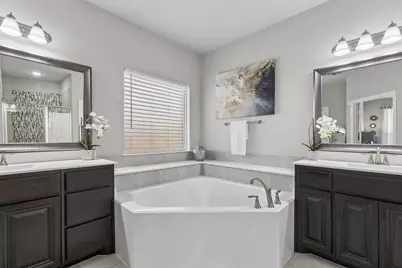 105 Bluewood Drive, Red Oak, TX 75154 - Photo 16