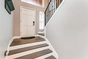 1349 Jasmine Dr, Lewisville, TX 75077 - Photo 2