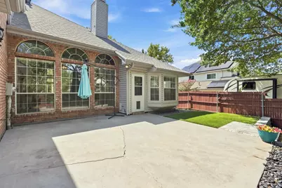 7609 Oak Knoll Drive, North Richland Hills, TX 76182 - Photo 32