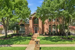 7609 Oak Knoll Dr, North Richland Hills, TX 76182 - Photo 2