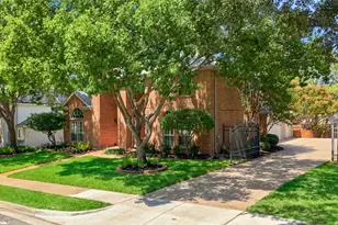 7609 Oak Knoll Dr, North Richland Hills, TX 76182 - Photo 4
