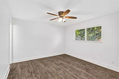 8949 Shorelark Drive, Dallas, TX 75217 - Photo 36