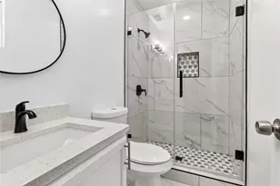 8949 Shorelark Dr, Dallas, TX 75217 - Photo 10