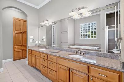 544 Waterchase Drive, Fort Worth, TX 76120 - Photo 24