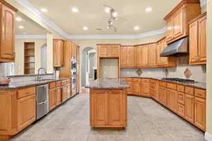 544 Waterchase Dr, Fort Worth, TX 76120 - Photo 16