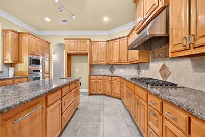 544 Waterchase Drive, Fort Worth, TX 76120 - Photo 18