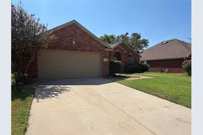 1584 Meadowview, Corinth, TX 76210 - Photo 4