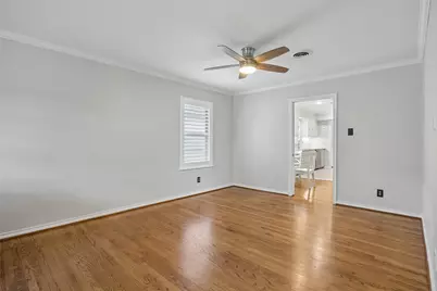 10619 Longmeadow Drive, Dallas, TX 75238 - Photo 14