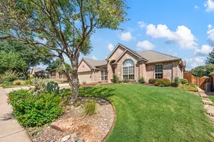 3102 Lake Park Dr, Grapevine, TX 76051 - Photo 4