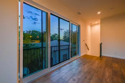 2247 Mail Avenue #102, Dallas, TX 75235 - Photo 12