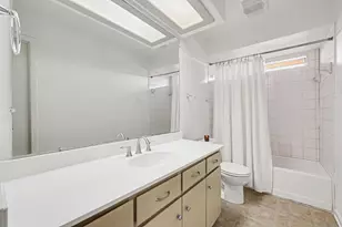 13126 Fall Manor Dr, Dallas, TX 75243 - Photo 24
