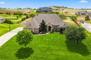196 Bearclaw Cir, Aledo, TX 76008 - Photo 1