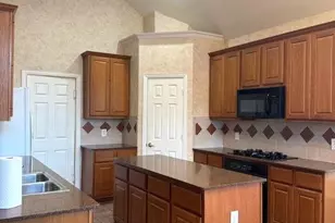4501 Brenda Dr, Flower Mound, TX 75022 - Photo 10
