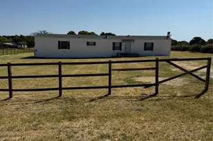 206 Creekview Meadows Ct, Springtown, TX 76082 - Photo 1