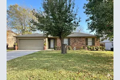 1411 Clearfield Drive, Cleburne, TX 76033 - Photo 1