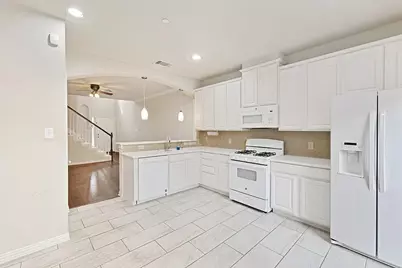 7913 Hannah Street, Plano, TX 75025 - Photo 2