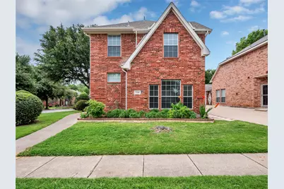114 Constitution Drive, Euless, TX 76040 - Photo 1